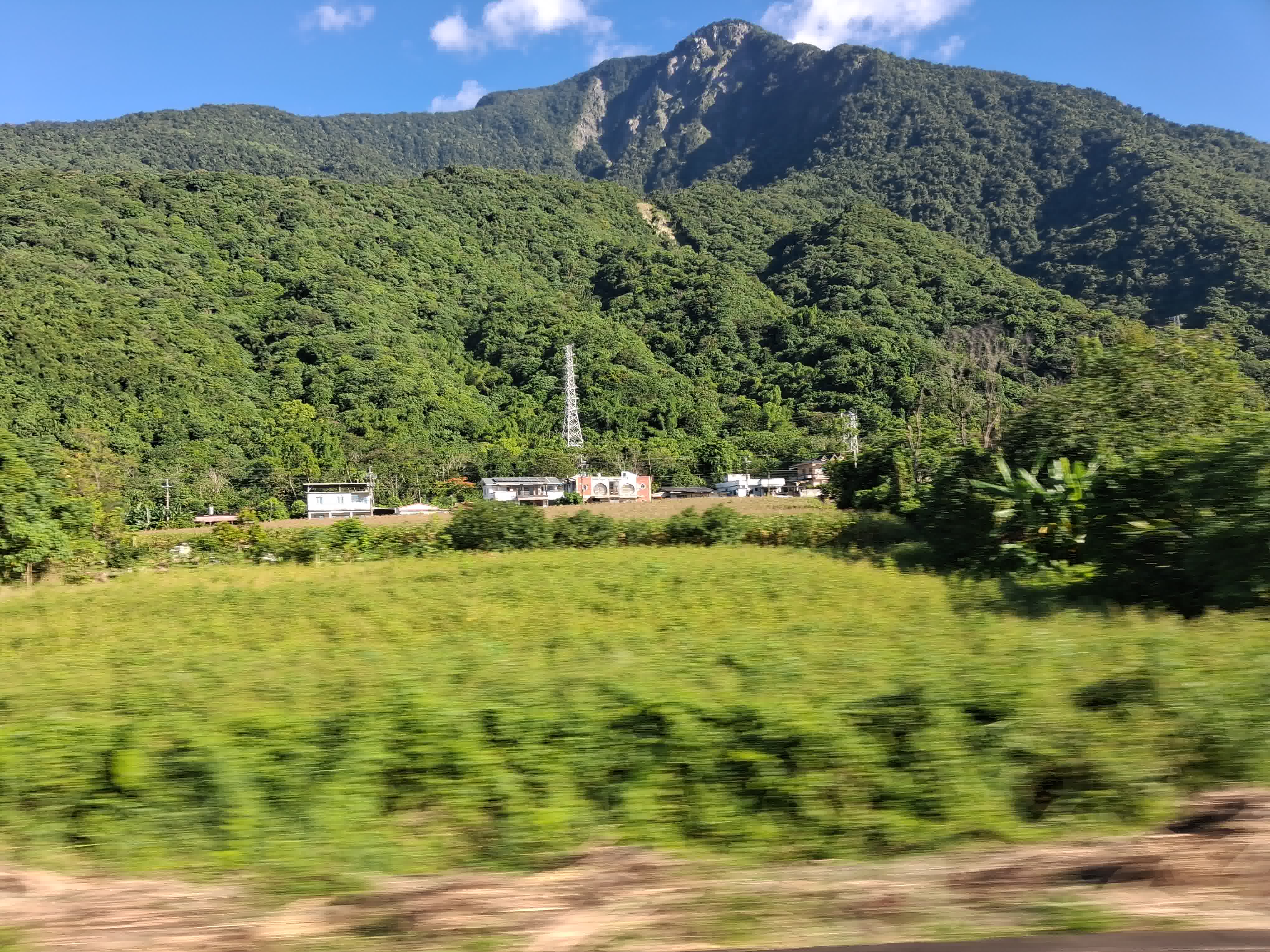 置中圖片